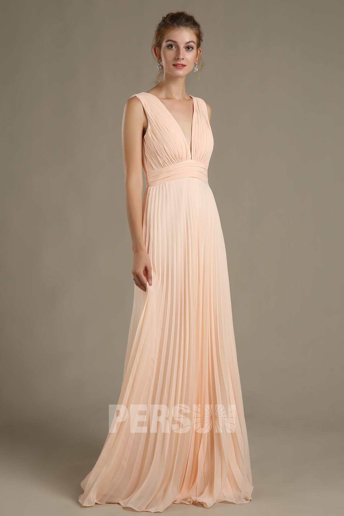 robe invité de mariage nude longue décolleté plongeant plissé
