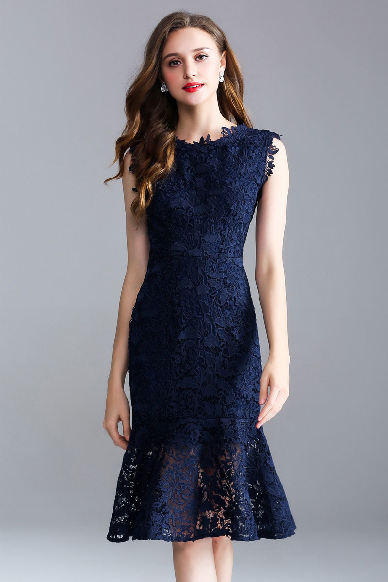 robe de soirée courte sirène bleu marine en dentelle élégante