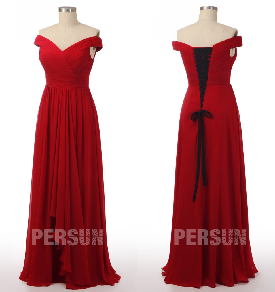 robe de soirée longue rouge rubis épaule dénudée plissé dos à lacet