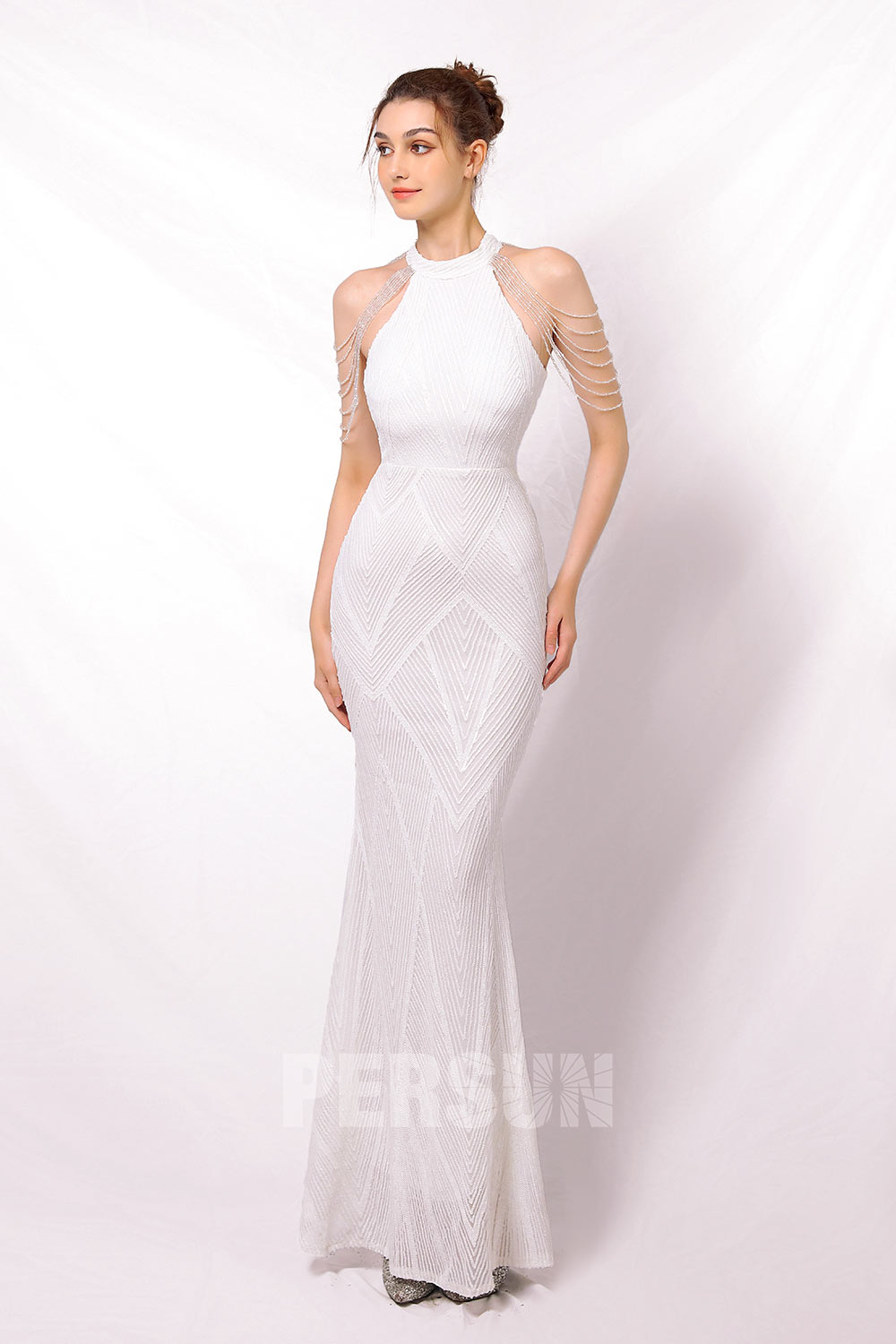 Robe de soirée chic sirène noire encolure halter à franges en sequins