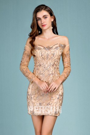 Robe de cocktail fourreau sexy champagne embelli de bijoux style baroque