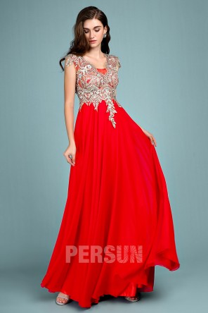 Tendance robe de soirée rouge longue garni de guipure dorée