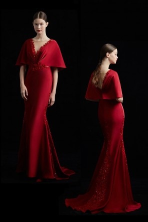Robe sirène pour une soirée mondaine avec manche évasée