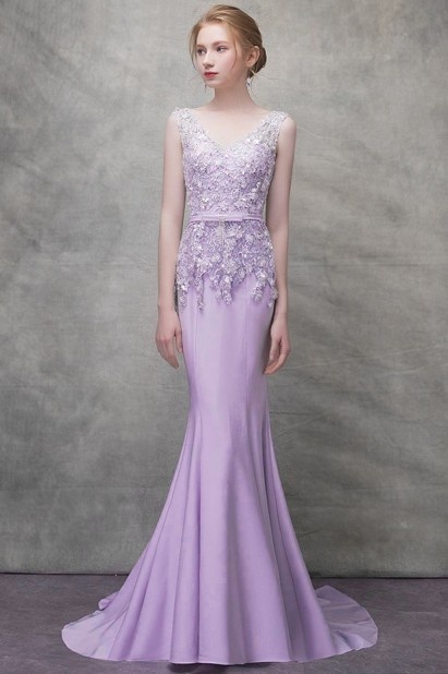 robe de soirée sirène violette à haut appliqué de dentelle