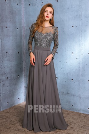 Robe de gala grise longue appliquée de dentelle avec manche longue