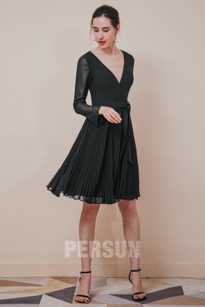 Robe de cocktail noire courte plissé cache coeur à manche longue