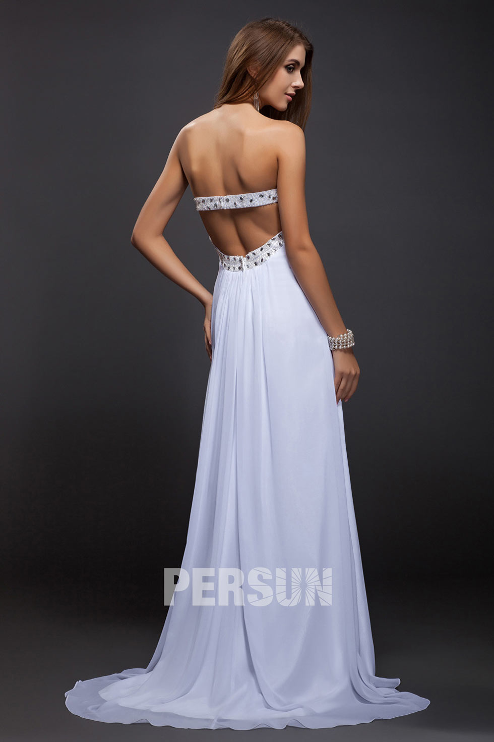 Robe soirée élégante taille empire ornée de bijoux