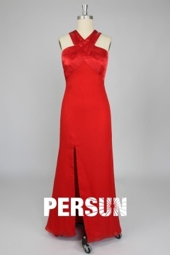 Robe rouge longue fendue avec bretelles entrecroisées