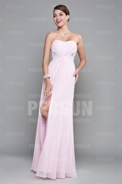 Robe cocktail bustier rose ornée de strass avec fente frontale