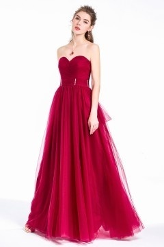 Robe bordeux gala décolletée en coeur dos échancré & taille bijoutée