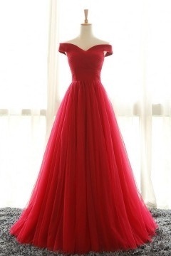 Robe de gala rouge foncé longue à épaule dégagée