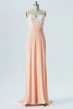 Robe de gala orange fourreau à haut dentelle recouverte