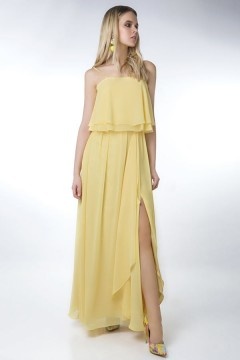 Robe jaune de soirée avec fente latérale pour femme ronde