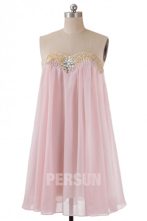 Robe cocktail rose courte bustier coeur embelli de strass