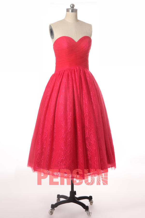 robe de soirée mi-longue bustier coeur jupe en dentelle 