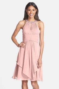 Robe soirée bustier plissée encolure ronde à strass jupe irrégulière