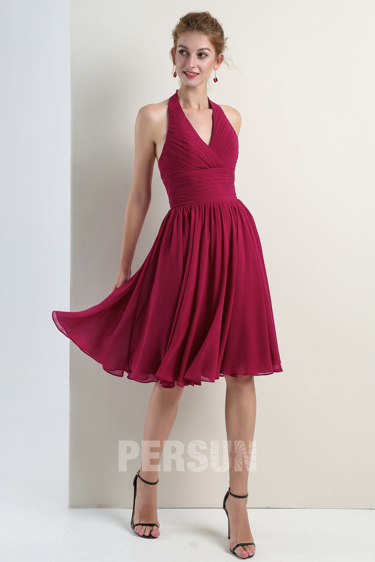 Simple petite robe cerise col halter empire pour cocktail mariage