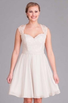 Robe chic courte col Queen Anne dos découpé pour cocktail mariage