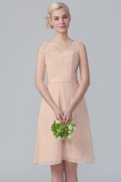 Petite robe à haut dentelle décolleté V pour cocktail mariage
