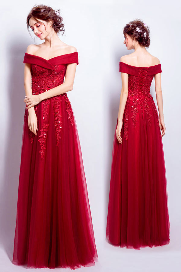 Robe rouge soirée longue avec broderie à épaule dénudée