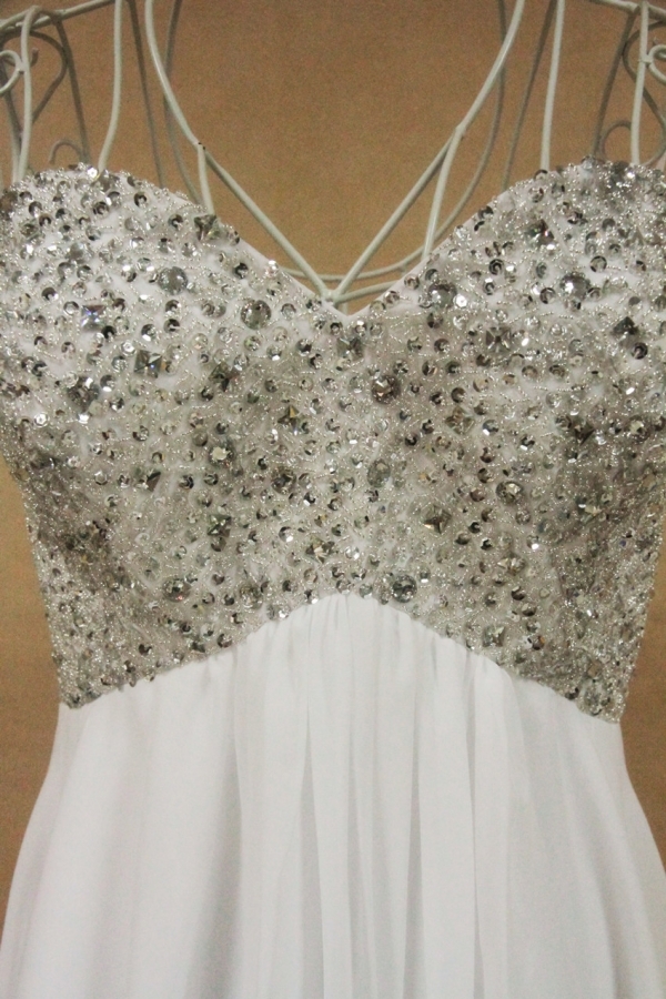 Robe bal bustier stras courte aux genoux