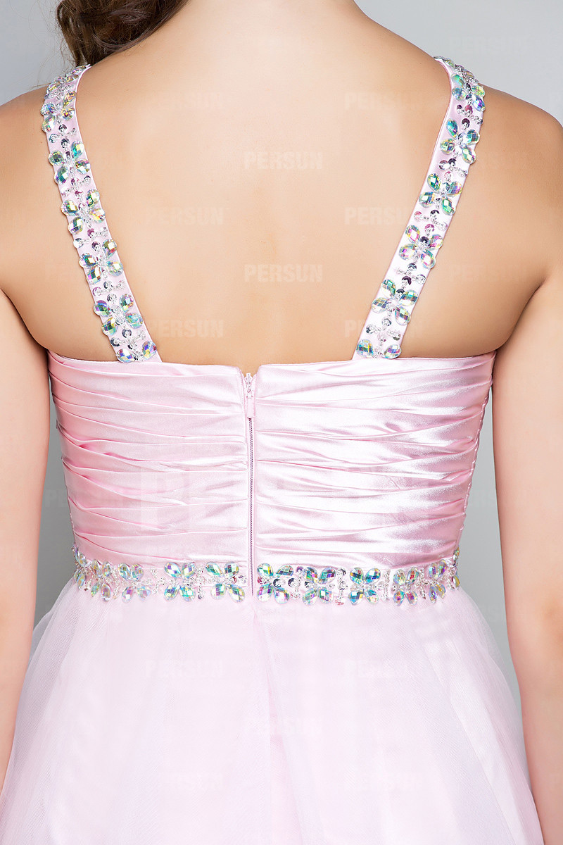 Robe cocktail bal courte avec bretelle ornée de bijoux