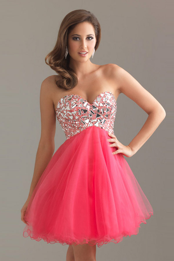 robe bustier rose fushia ornée de strass