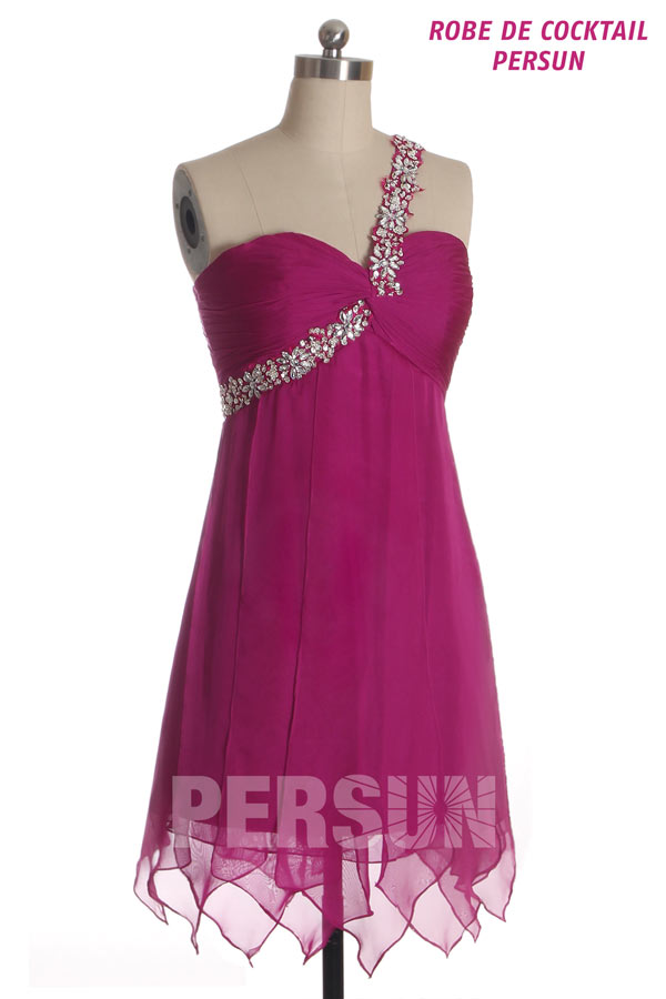 Robe bal rose courte stras épaule asymétrique
