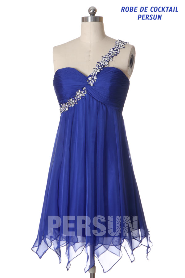 Robe bal rose courte stras épaule asymétrique