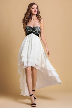 Robe bustier élégante en dentelle courte devant longue derrière