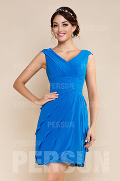 Robe cocktail courte plissée à encolure V en mousseline