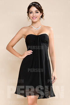 Petite robe noire bustier simple pour cortège mariage