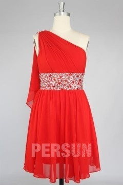 Robe cocktail courte empire ceinturée de srass