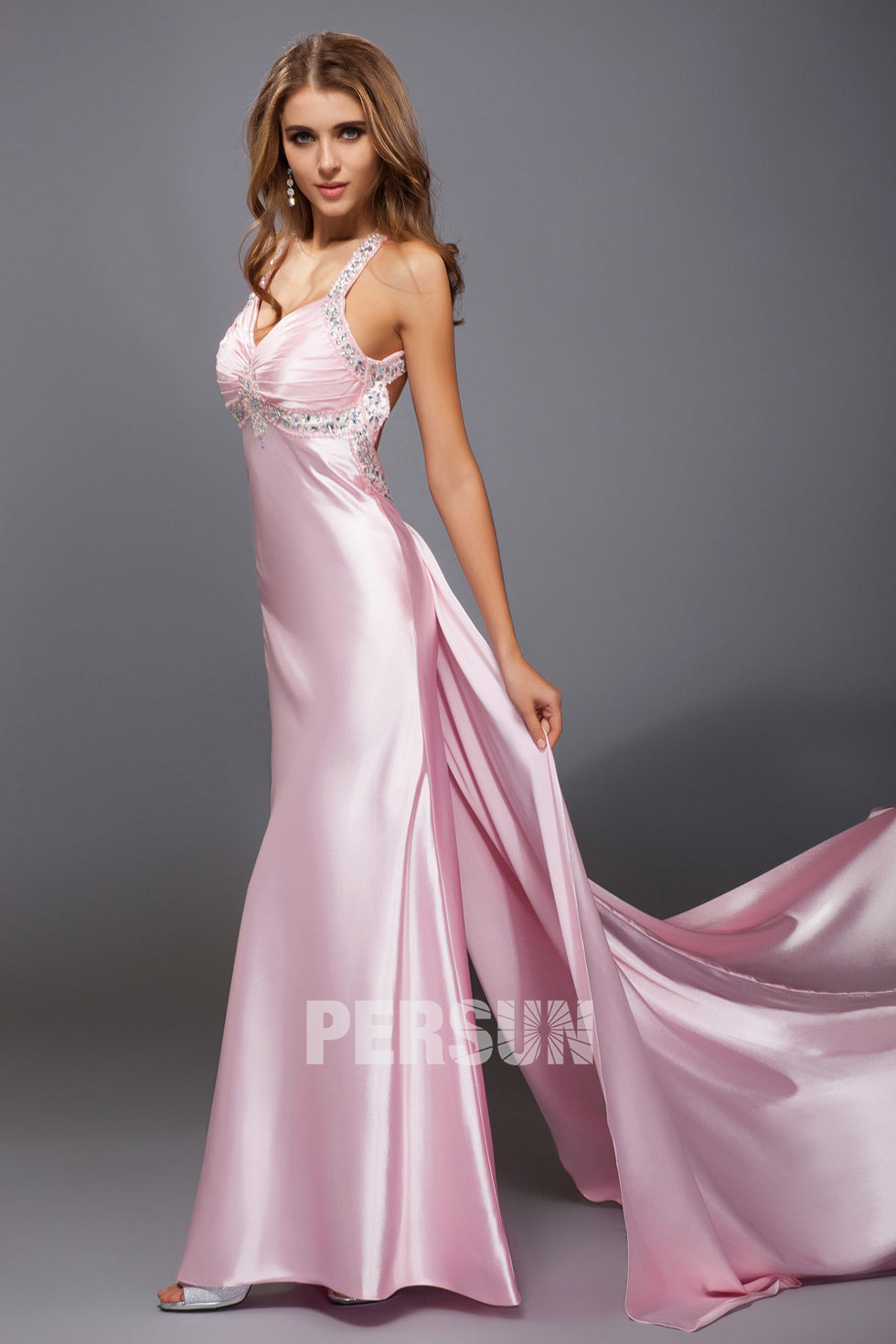 Robe soirée à dos échancré avec traîne Chapelle en satin