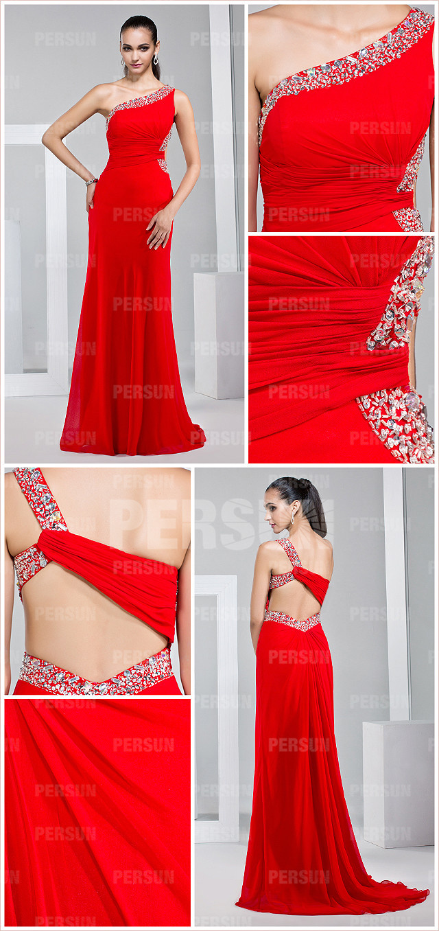 robe de danse rouge à dos ouvert