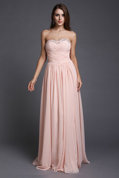 Robe longue bustier cœur strassée et drapée en mousseline