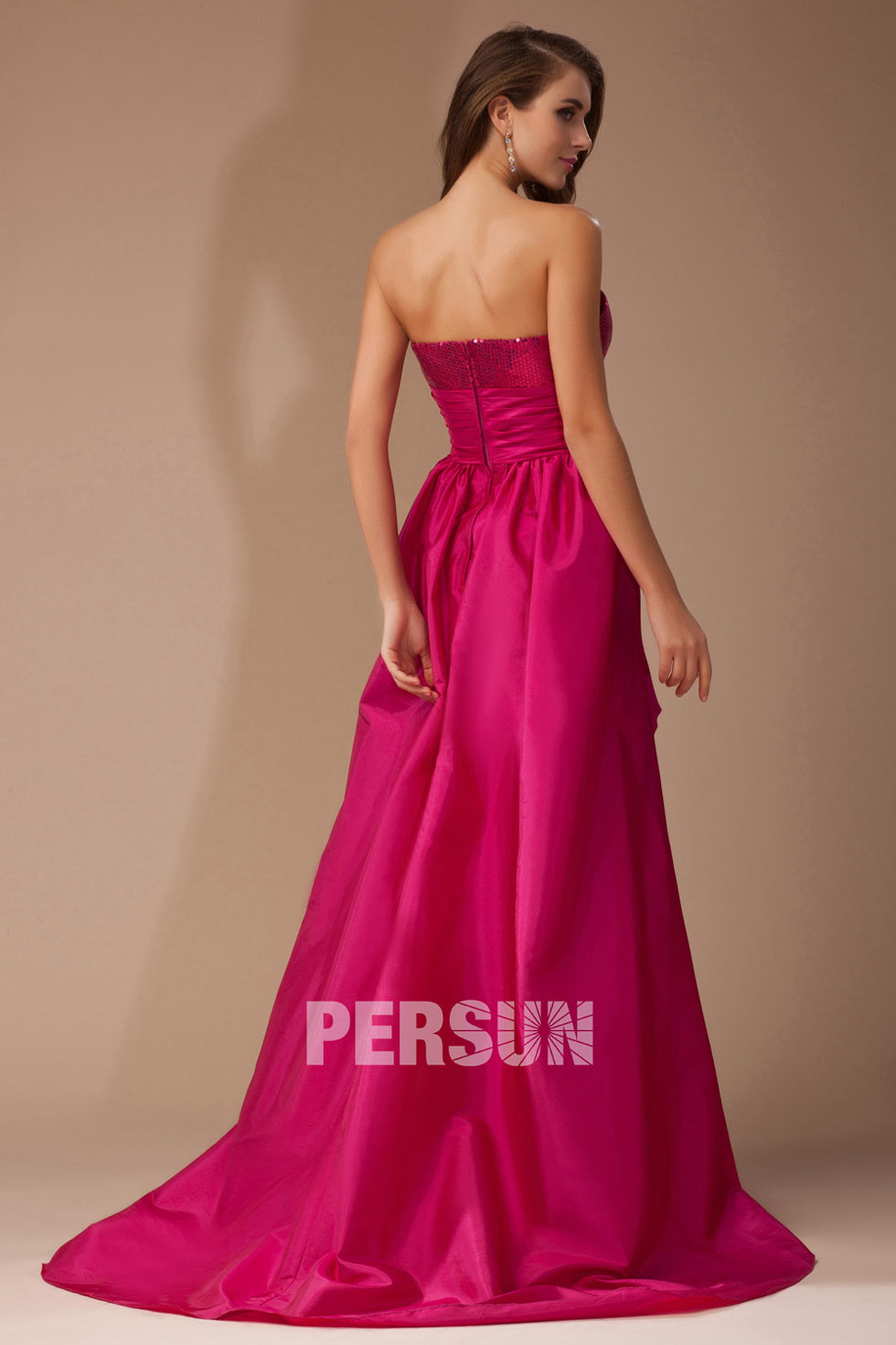 Robe bal bustier taille empire courte devant longue derrière