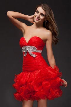 Robe bal bustier plissée moulante courte ceinturée en noeud papillon