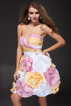 Robe bustier cœur courte à fleurs en taffetas design extravagant