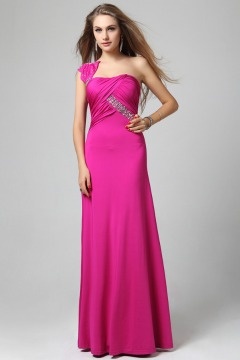 Robe longue fuchsia asymétrique plissée ornée de strass empire