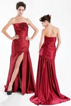 Robe soirée rouge bustier longue plissée avec fente