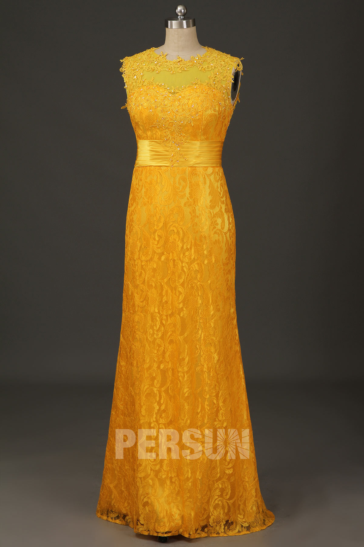 Robe soirée longue empire en dentelle rose