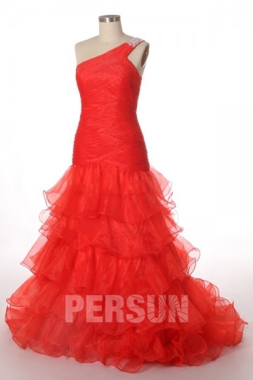 robe de gala rouge sirène asymétrique jupe à volants