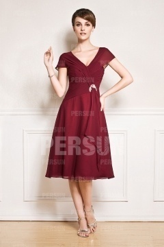 Robe mi longue encolure V avec manches courtes