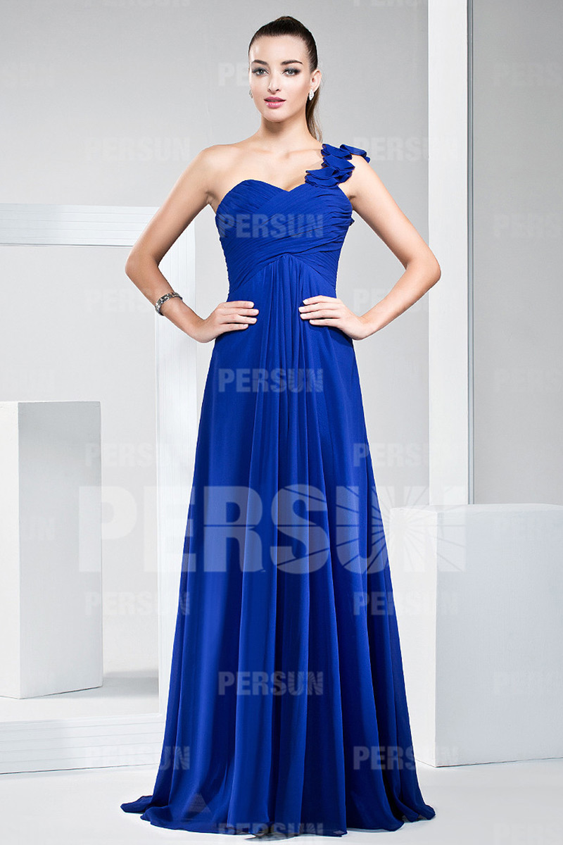 Robe soirée bleue plissée épaule asymétrique en mousseline