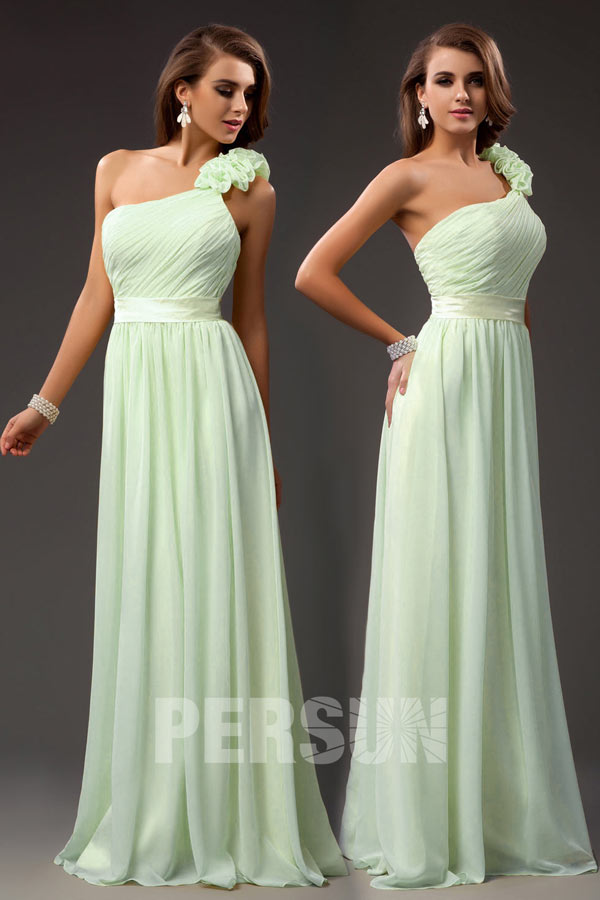 Robe longue rose fuchsia asymétrique pour cortège mariage