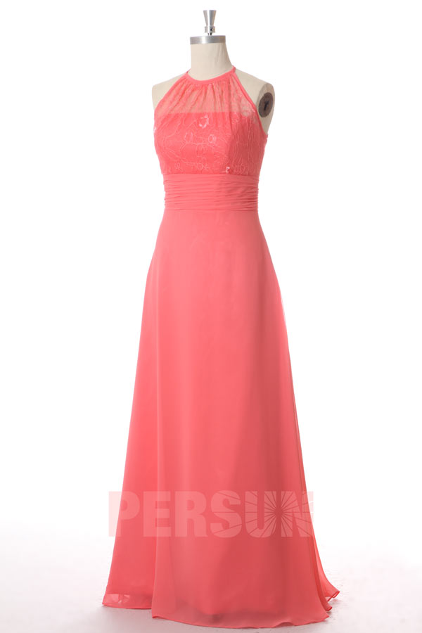 Robe pour un mariage longue encolure halter haut en dentelle