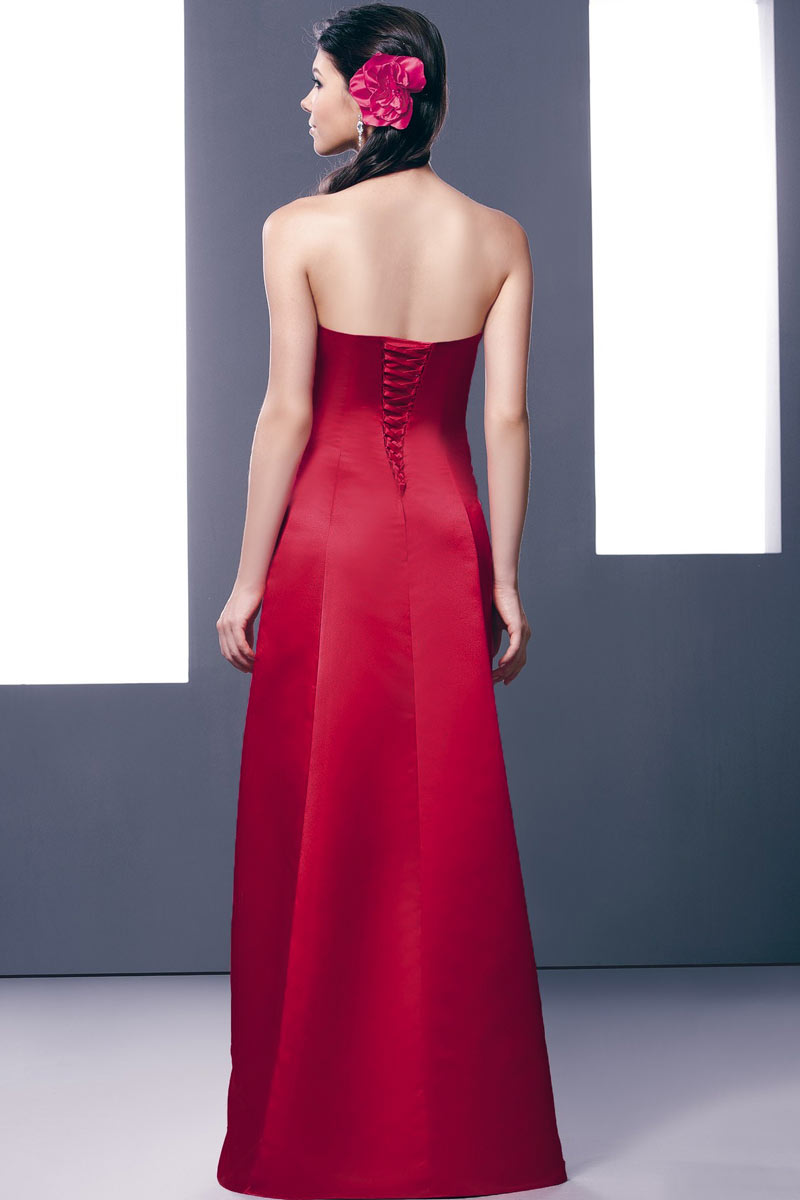 Robe longue élégante pour aller à un mariage bustier cœur rétro