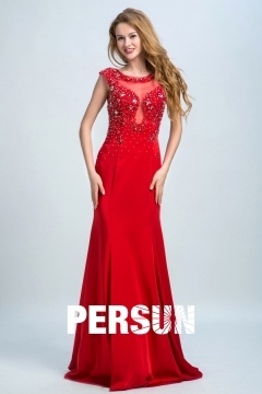 Sexy robe rouge fourreau à haut travaillé avec bijoux dos transparent