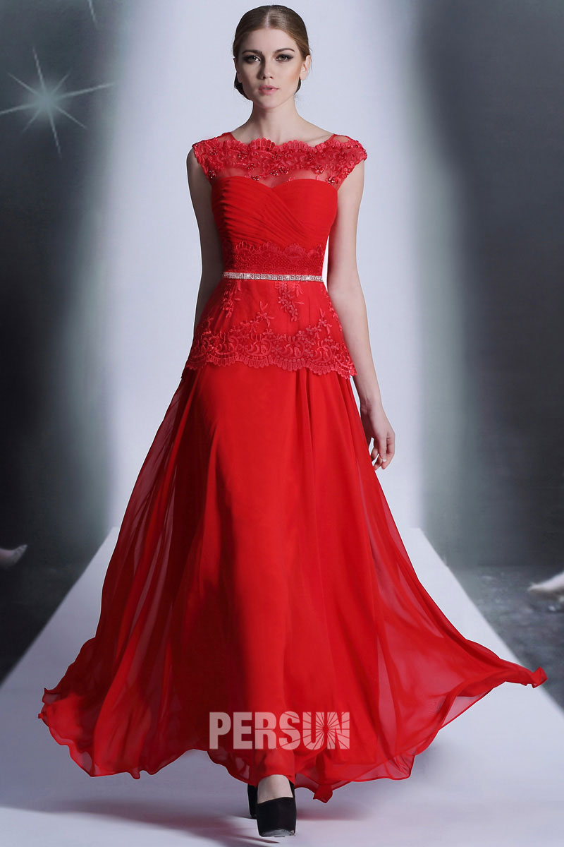 Robe soirée rouge longue design dentelle